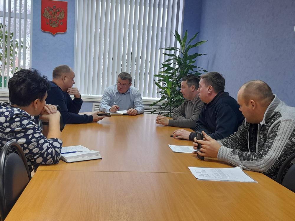 Глава городского поселения Гаврилов-Ям Тощигин А.Н. провел оперативное совещание по вопросу теплоснабжения в городе.